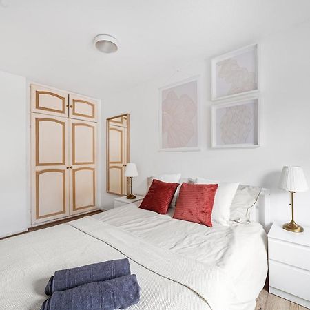 Arte Stays - 3-Bedroom Bright House London, Haggerston, Garden, Parking, 8 Min Walk To Haggerston Station, Weekly Or Monthly Stays, Serviced Accommodation - 7 Guests 外观 照片