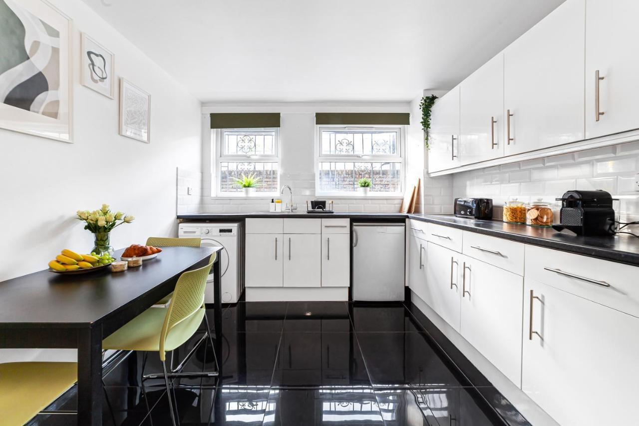 Arte Stays - 3-Bedroom Bright House London, Haggerston, Garden, Parking, 8 Min Walk To Haggerston Station, Weekly Or Monthly Stays, Serviced Accommodation - 7 Guests 外观 照片