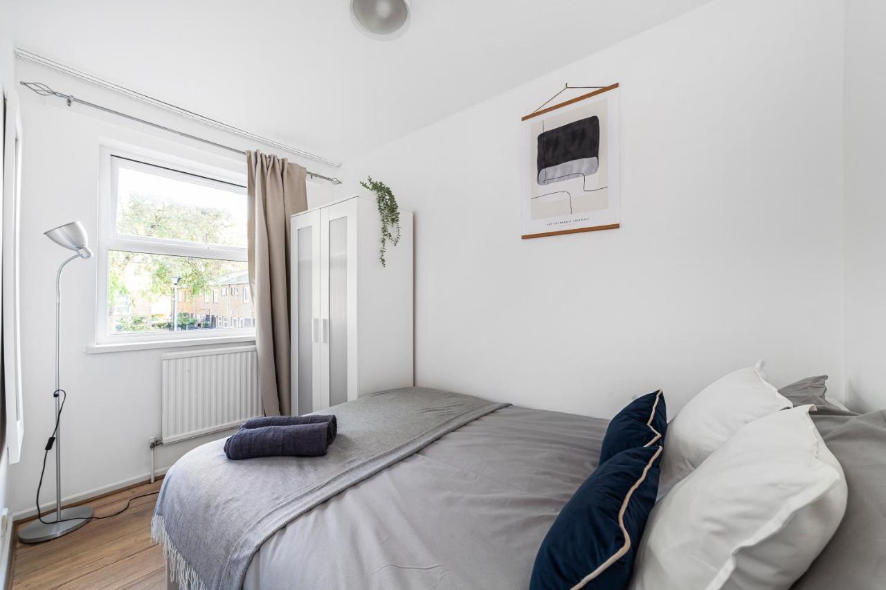 Arte Stays - 3-Bedroom Bright House London, Haggerston, Garden, Parking, 8 Min Walk To Haggerston Station, Weekly Or Monthly Stays, Serviced Accommodation - 7 Guests 外观 照片